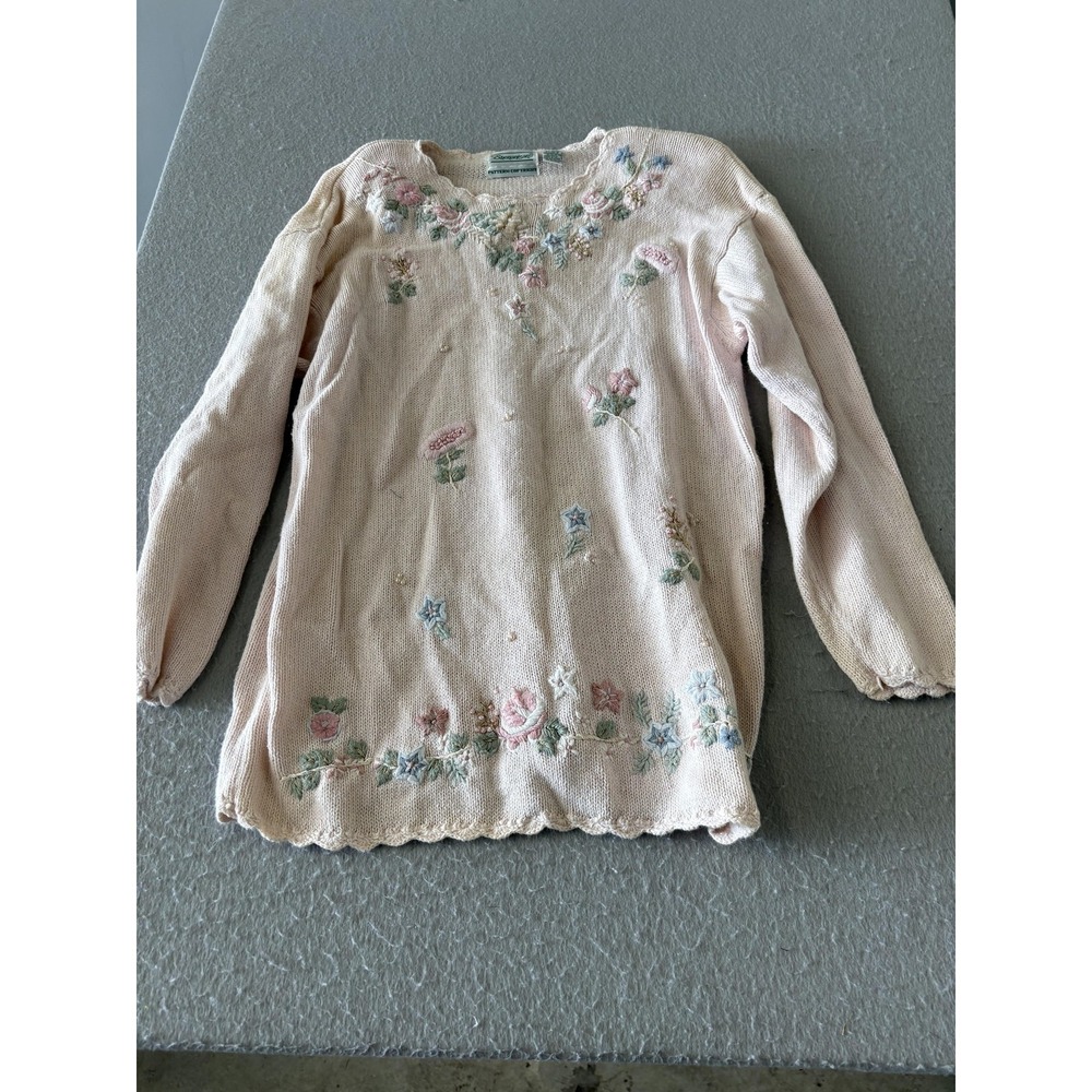 Shenanigans Sweater Womens Medium Pink Floral Embroidered Scoop Neck Pullover